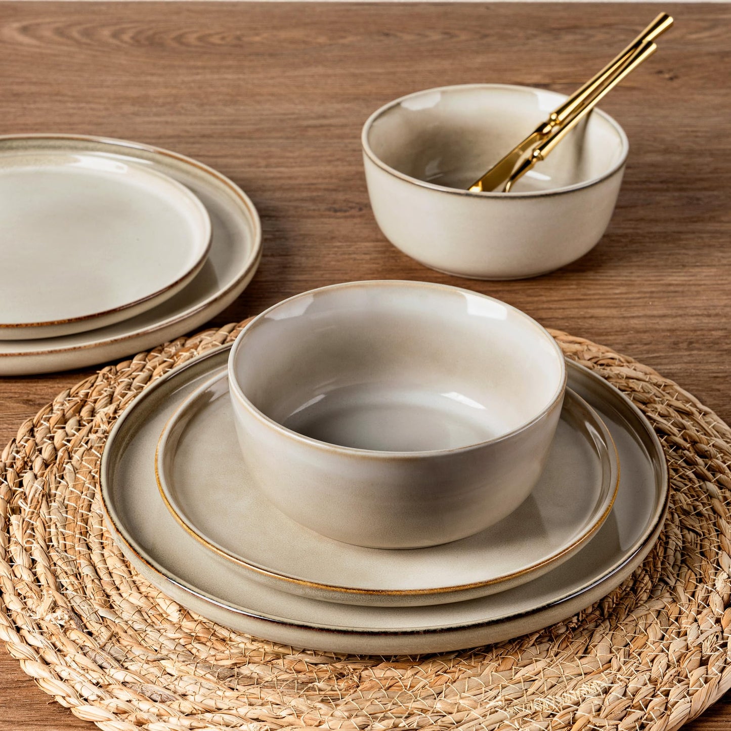 Boliano Stoneware Dinnerware Set – Reactive Glaze, Service for 8